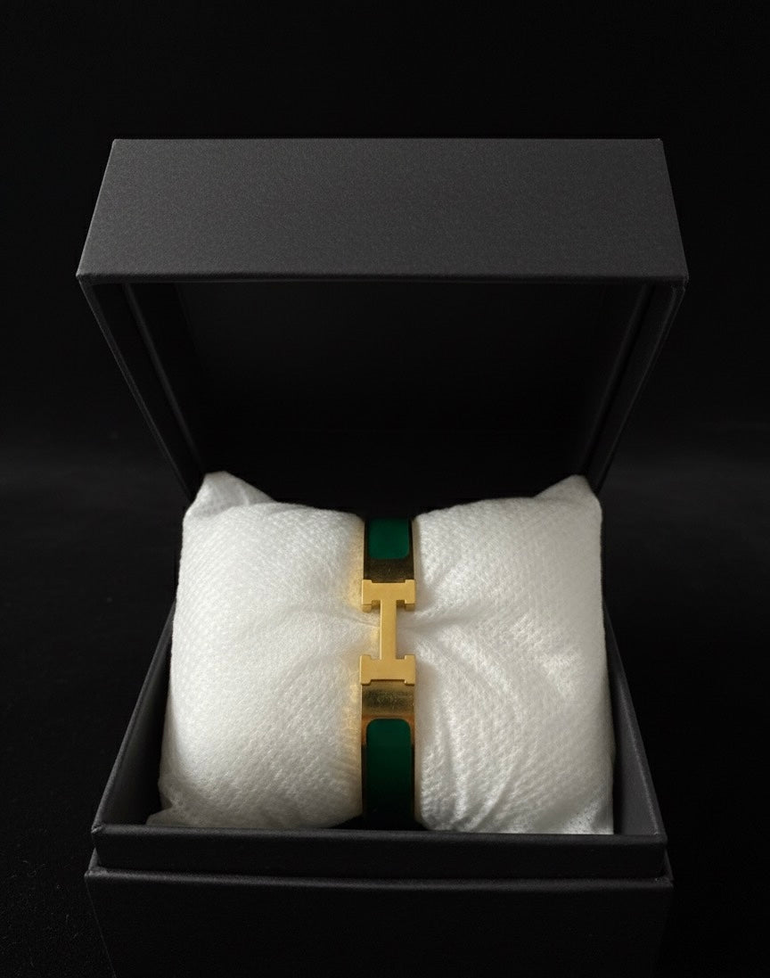 Kocama çarpıcı not ve kutulu bileklik